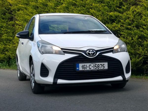 Toyota Yaris Hatchback, Petrol, 2016, White