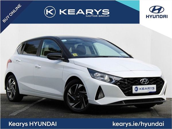 Hyundai i20 Hatchback, Petrol, 2024, White