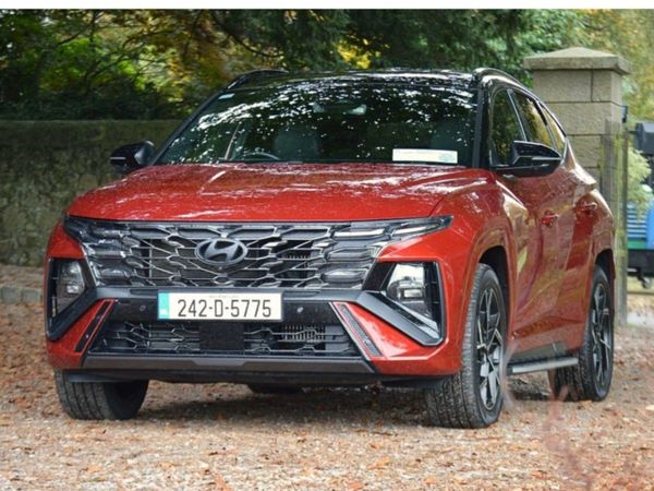 Hyundai Tucson SUV, Petrol Plug-in Hybrid, 2024, Red