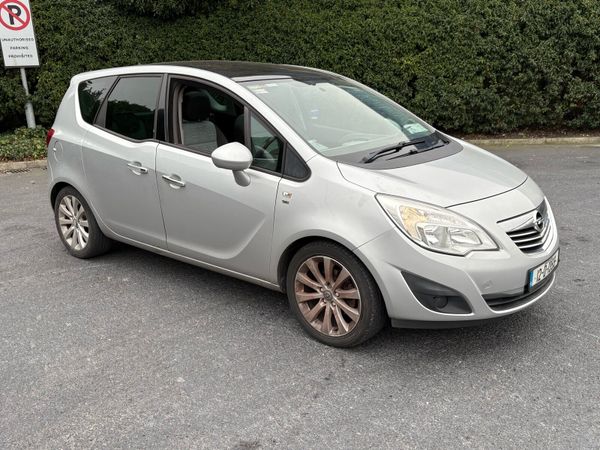 Opel Meriva MPV, Petrol, 2012, Silver