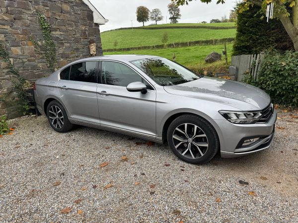 Volkswagen Passat Saloon, Diesel, 2020, Grey