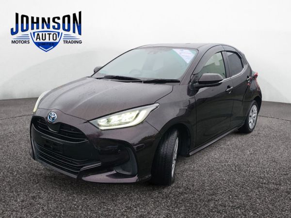 Toyota Yaris Hatchback, Petrol, 2020, Red