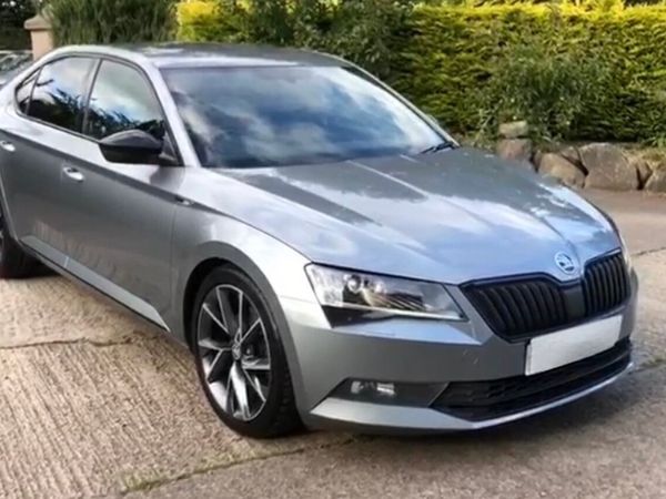 Skoda Superb Hatchback, Diesel, 2017, Grey