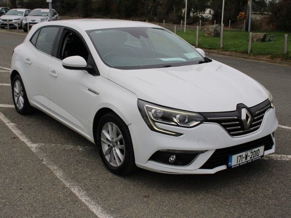 Renault Megane Hatchback, Diesel, 2017, White