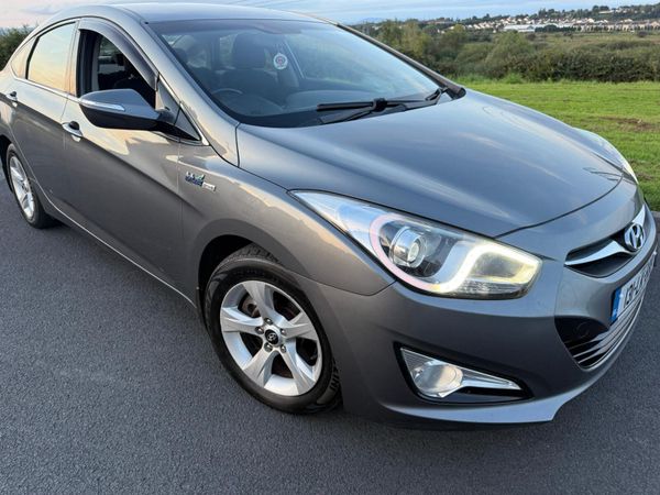 Hyundai i40 Saloon, Diesel, 2013, Silver