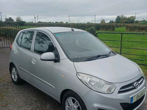 Hyundai i10 Hatchback, Petrol, 2013, Silver