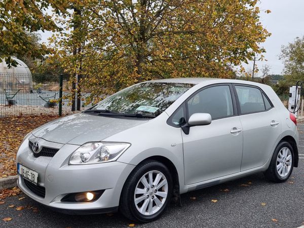 Toyota Auris Hatchback, Diesel, 2008, Silver