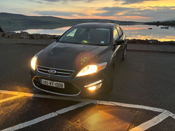 Ford Mondeo Hatchback, Diesel, 2014, Grey