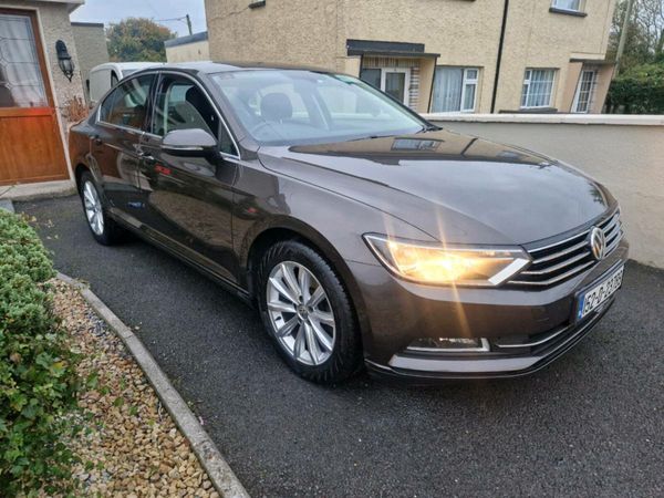 Volkswagen Passat Saloon, Diesel, 2015, Brown