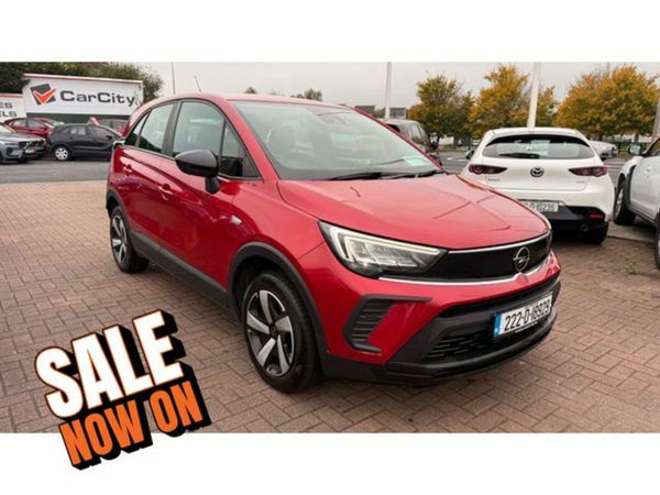 Opel Crossland MPV, Diesel, 2022, Red