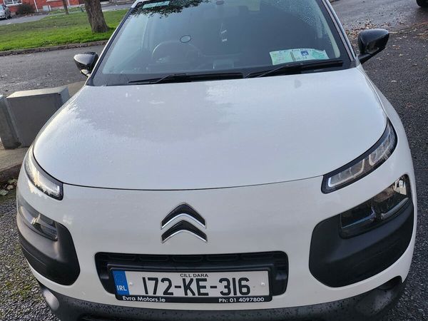 Citroen C4 Hatchback, Diesel, 2017, White