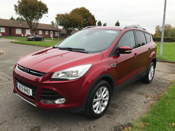 Ford Kuga SUV, Diesel, 2016, Red