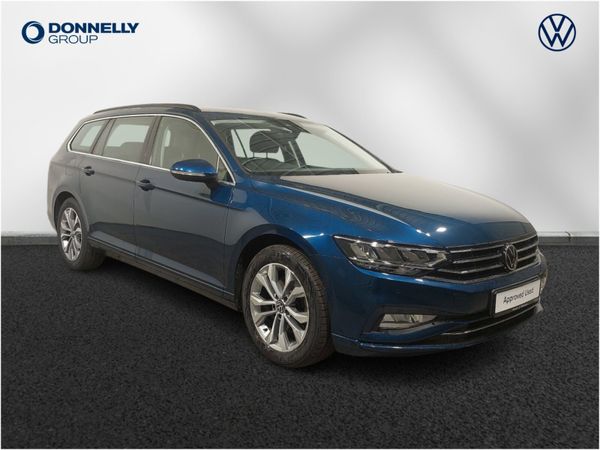 Volkswagen Passat Estate, Petrol, 2022, 