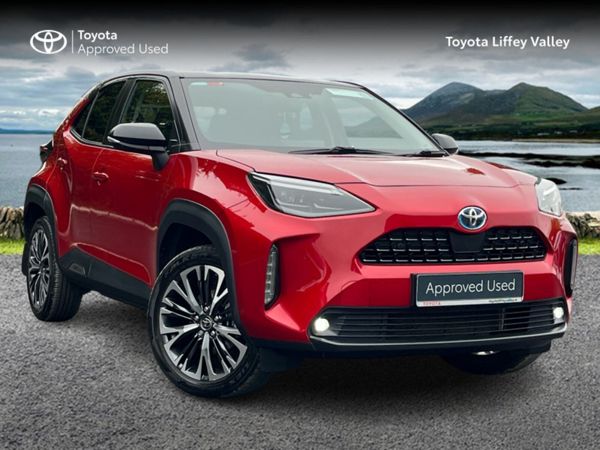 Toyota Yaris Hatchback, Petrol Hybrid, 2023, Red