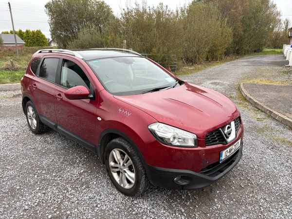 Nissan Qashqai+2 MPV, Diesel, 2012, Red