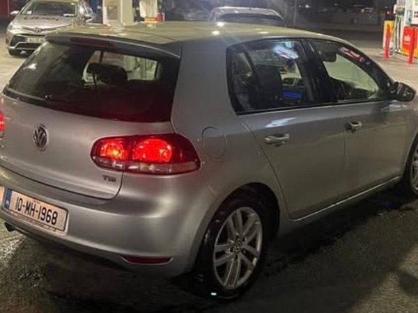 Volkswagen Golf Hatchback, Petrol, 2010, Silver