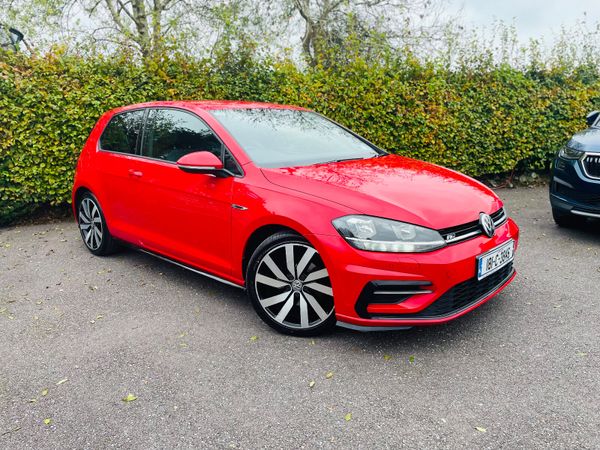 Volkswagen Golf Estate, Petrol, 2018, Red