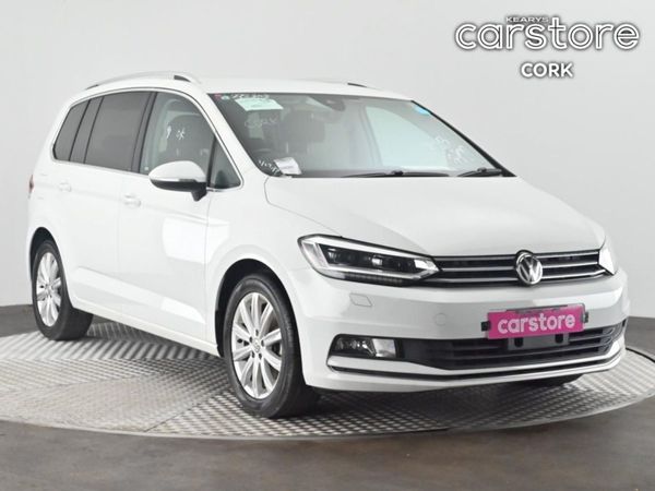 Volkswagen Touran MPV, Petrol, 2017, White