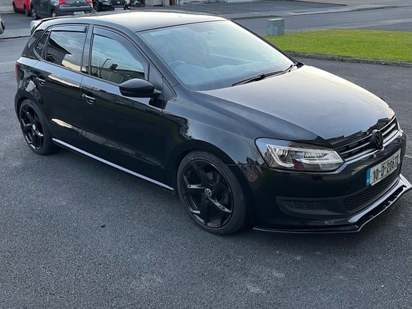 Volkswagen Polo Hatchback, Petrol, 2010, Black