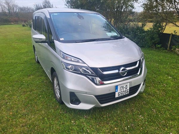 Nissan Serena MPV, Petrol Hybrid, 2017, Silver