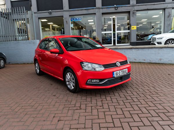 Volkswagen Polo Hatchback, Petrol, 2016, Red