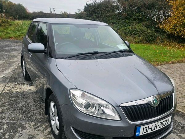 Skoda Fabia Hatchback, Petrol, 2013, Grey