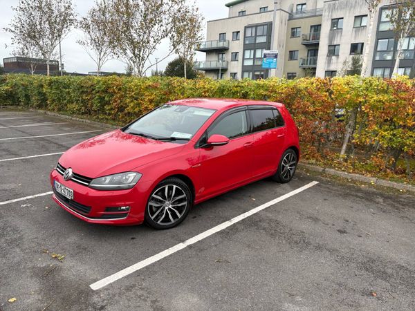 Volkswagen Golf Hatchback, Petrol, 2014, Red