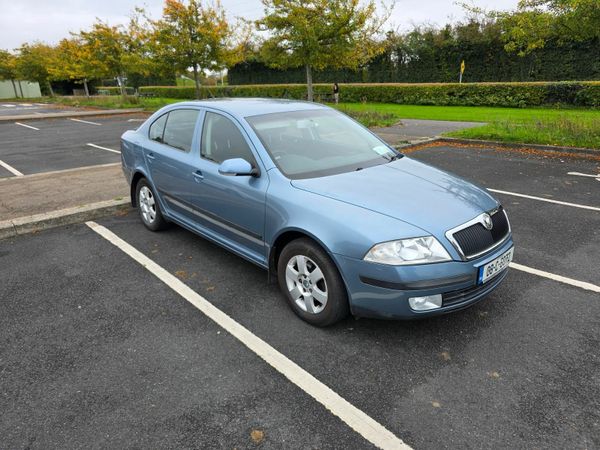 Skoda Octavia Hatchback, Petrol, 2008, Grey