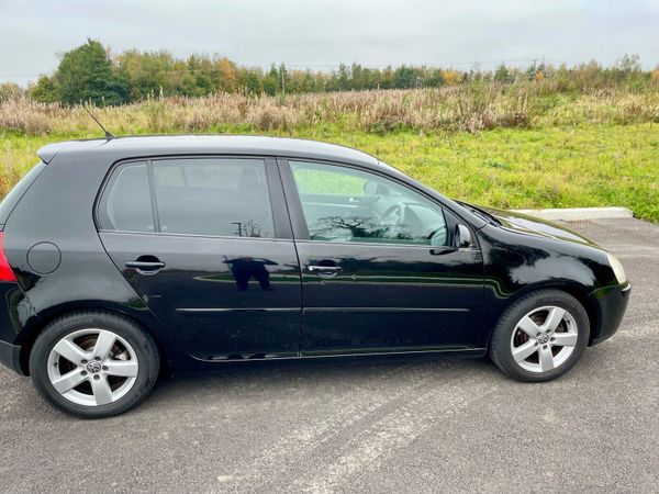 Volkswagen Golf Hatchback, Petrol, 2007, Black