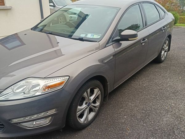 Ford Mondeo Hatchback, Diesel, 2011, Brown