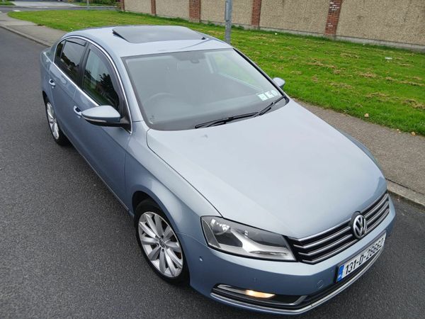 Volkswagen Passat Saloon, Diesel, 2013, Grey
