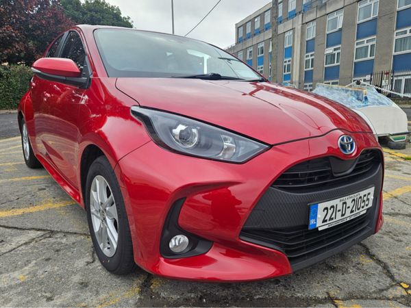 Toyota Yaris Hatchback, Petrol Hybrid, 2022, Red