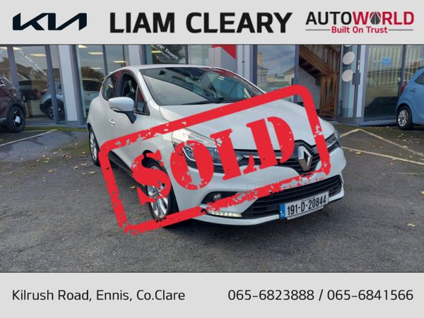 Renault Clio Hatchback, Petrol, 2019, White
