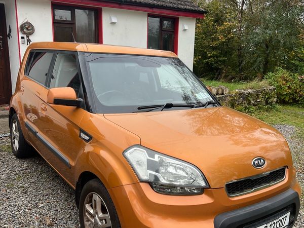 Kia Soul Hatchback, Petrol, 2009, Orange