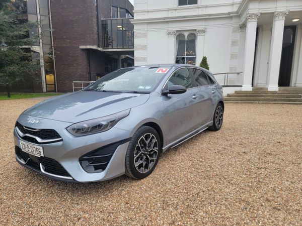 Kia Ceed Hatchback, Petrol, 2023, Grey