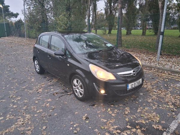 Opel Corsa Hatchback, Petrol, 2012, Black