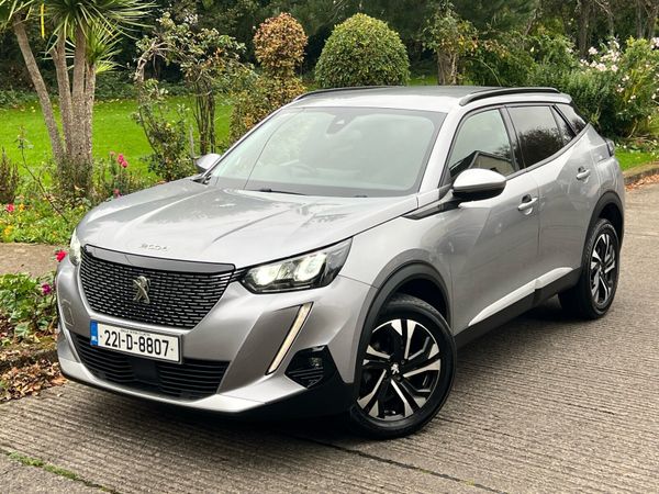 Peugeot 2008 MPV, Petrol, 2022, Grey