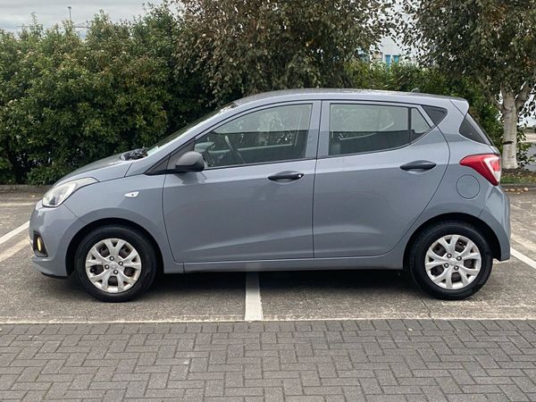Hyundai i10 Hatchback, Petrol, 2014, Grey