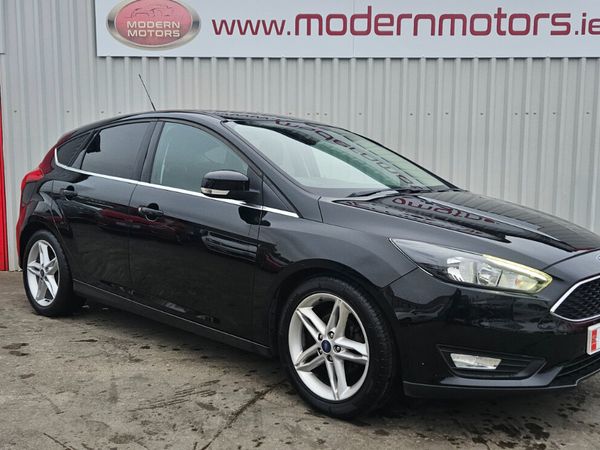 Ford Focus Hatchback, Petrol, 2015, Black