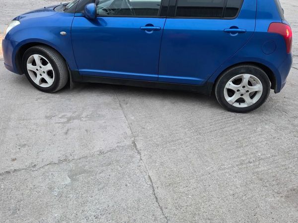 Suzuki Swift Hatchback, Petrol, 2007, Blue