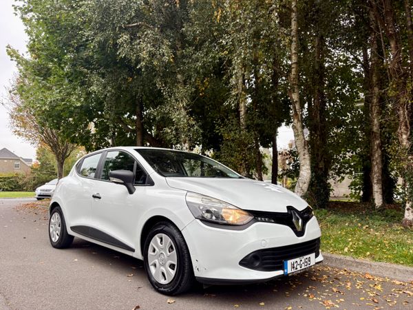 Renault Clio Hatchback, Petrol, 2014, White