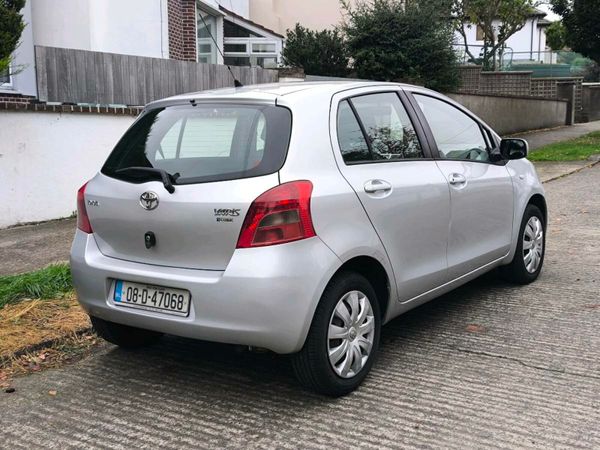 Toyota Yaris Hatchback, Petrol, 2008, Silver