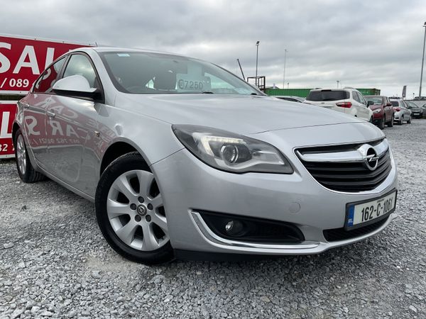 Opel Insignia Hatchback, Diesel, 2016, Silver