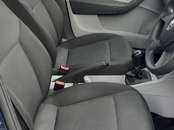 Skoda Rapid Saloon, Petrol, 2013, Blue