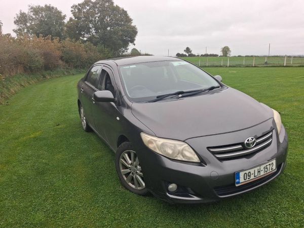 Toyota Corolla Saloon, Diesel, 2009, Grey