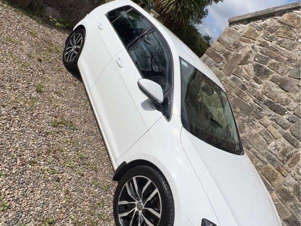 Volkswagen Golf Estate, Diesel, 2015, White