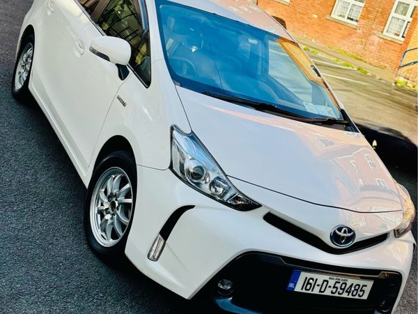 Toyota Prius MPV, Petrol Hybrid, 2016, White
