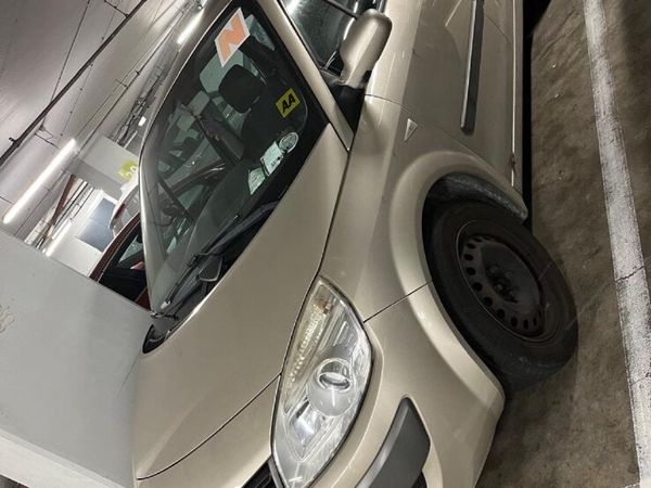 Renault Grand Scenic MPV, Petrol, 2007, Yellow