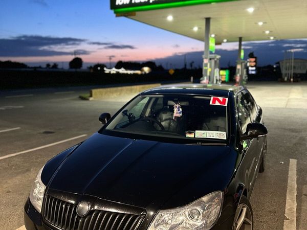 Skoda Octavia Hatchback, Diesel, 2010, Black