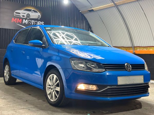 Volkswagen Polo Hatchback, Petrol, 2015, Blue